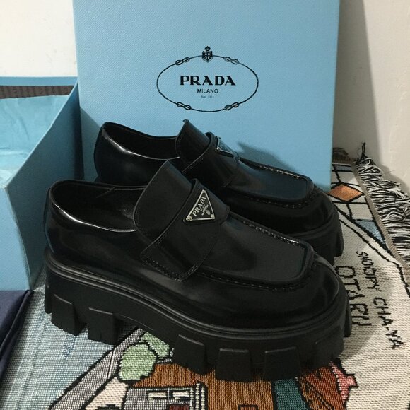 Prada Women's Black Loafers - Picture 2 of 5